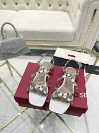 Picture of Valentino Shoes _SKUValentinosz35-404CSD090120124